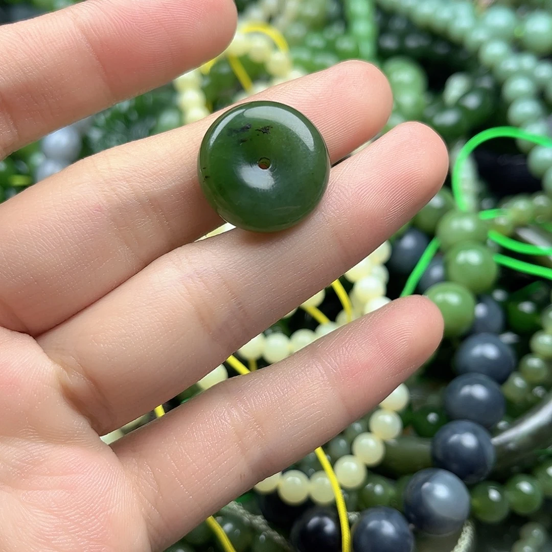 和田玉（碧玉）未镶嵌颈饰