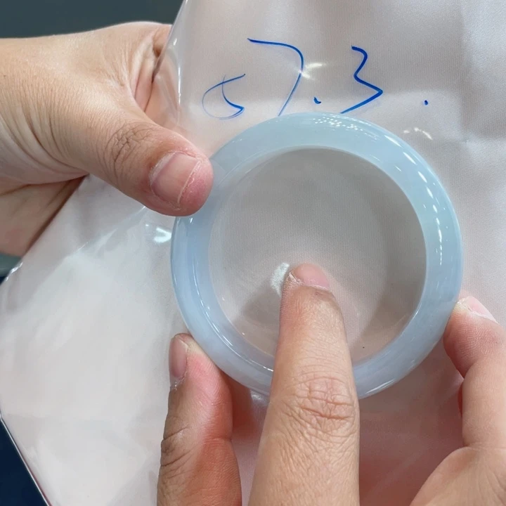 翡翠手镯未镶嵌买断