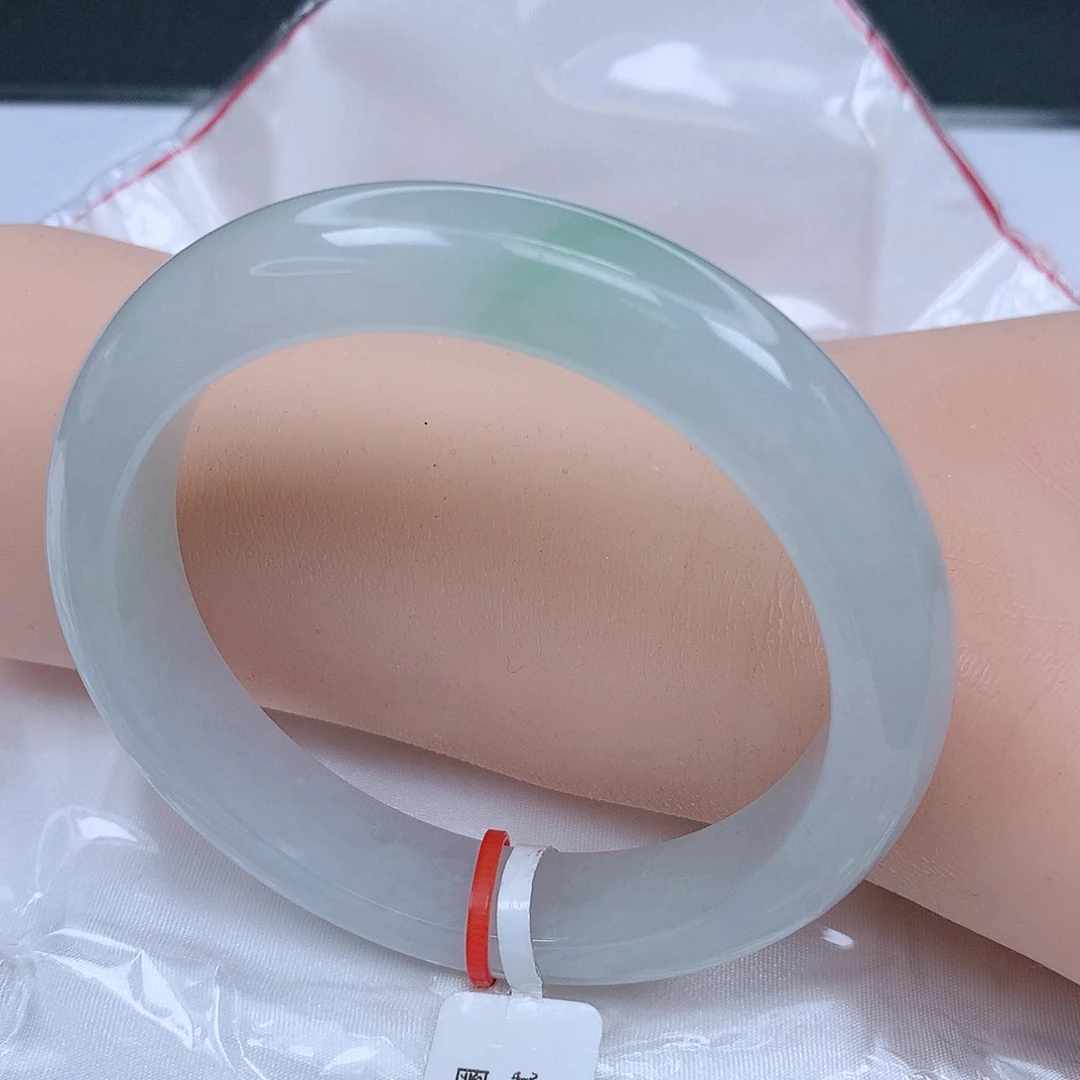 【闪购商品】翡翠手镯未镶嵌璇**咪，58