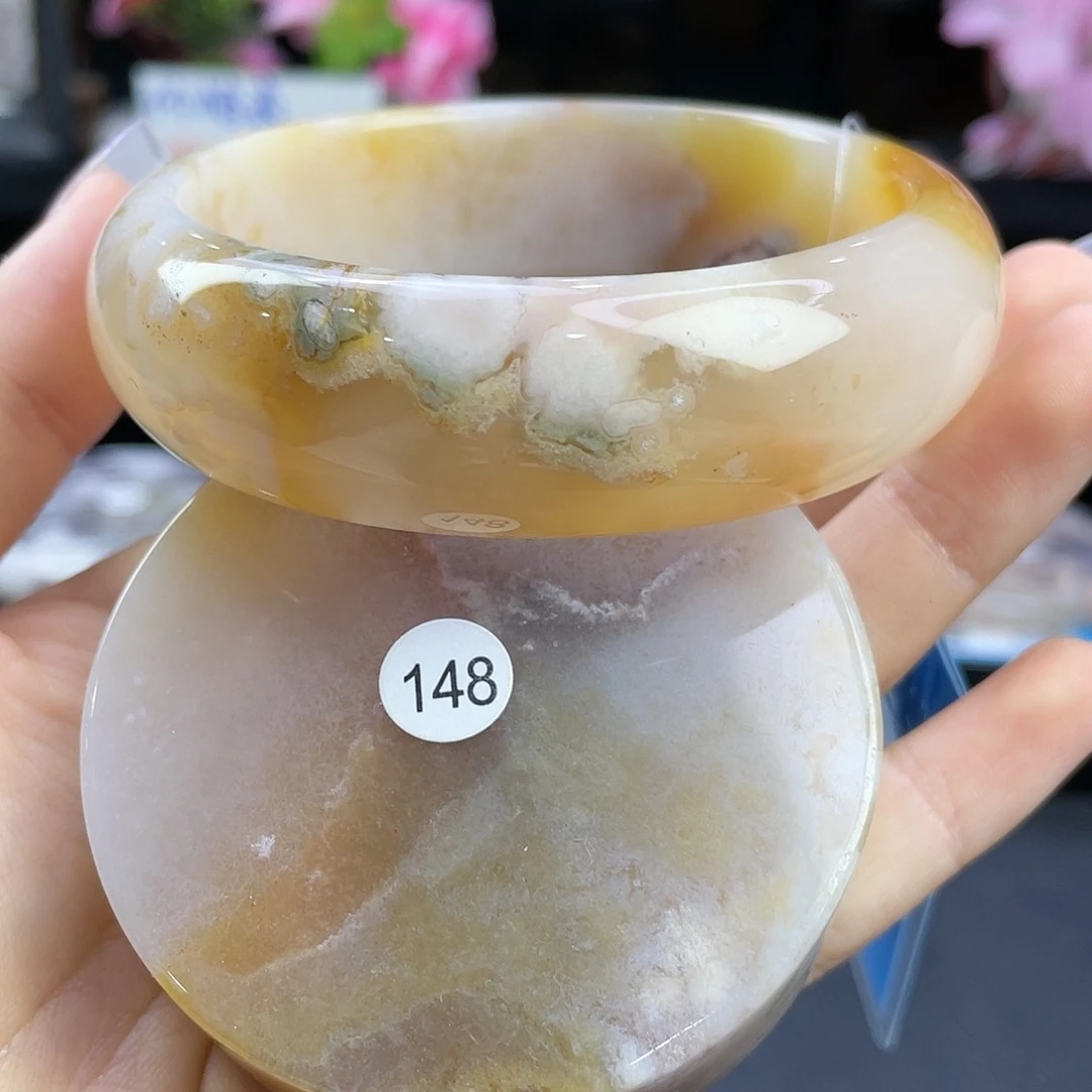 石英质玉手镯未镶嵌万**空62.148