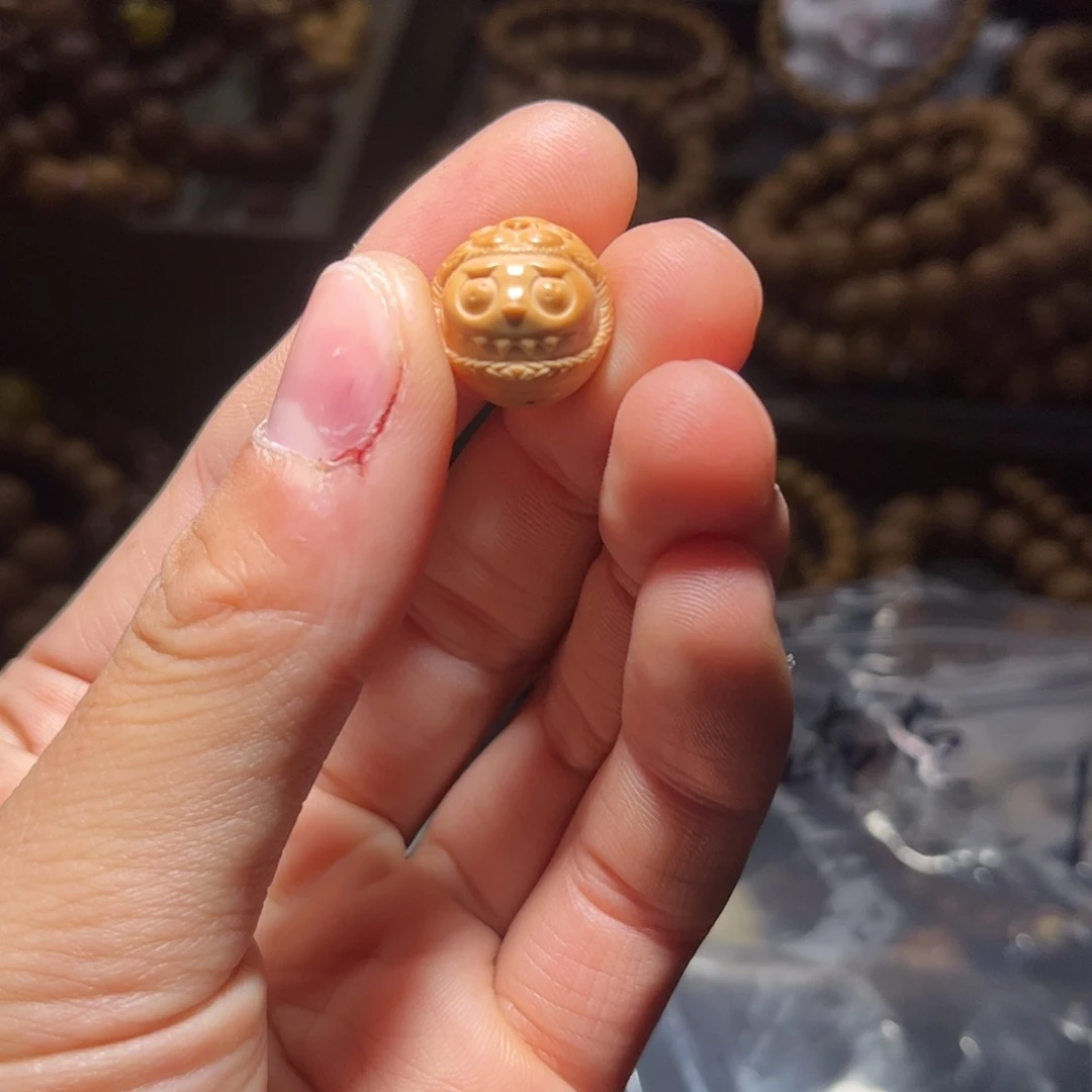 吊坠猴头核桃拉布布全品无瑕无药