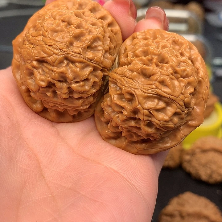 文玩核桃吊坠43宫灯