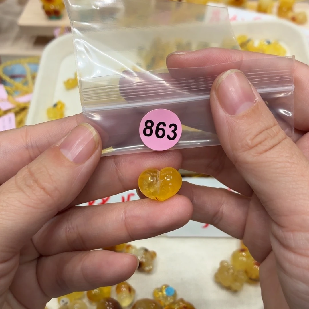 琥珀未镶嵌珠宝奇石