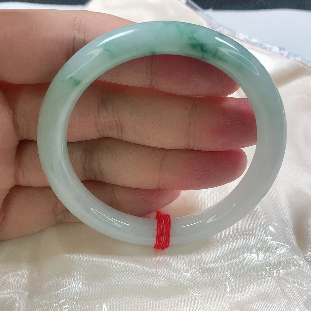 翡翠手镯（圆镯）未镶嵌327号