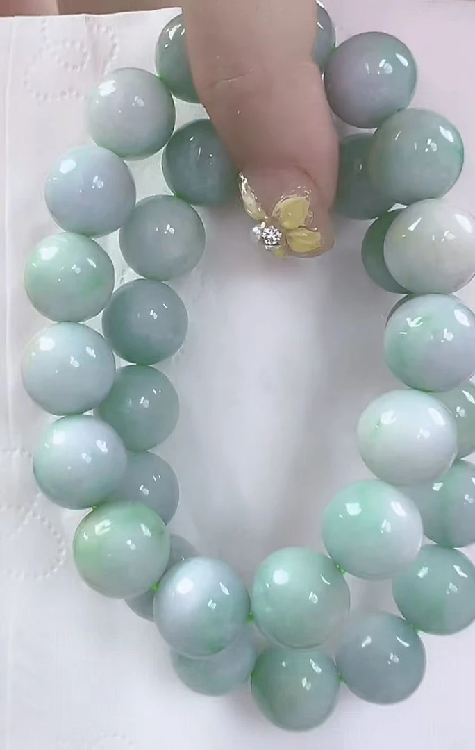 官方正品翡翠A货手串（多样性发货发其一件）卡12+左右（春日珠宝）