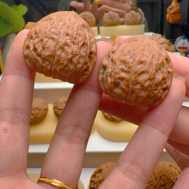 把件核桃32蛇王一抹红