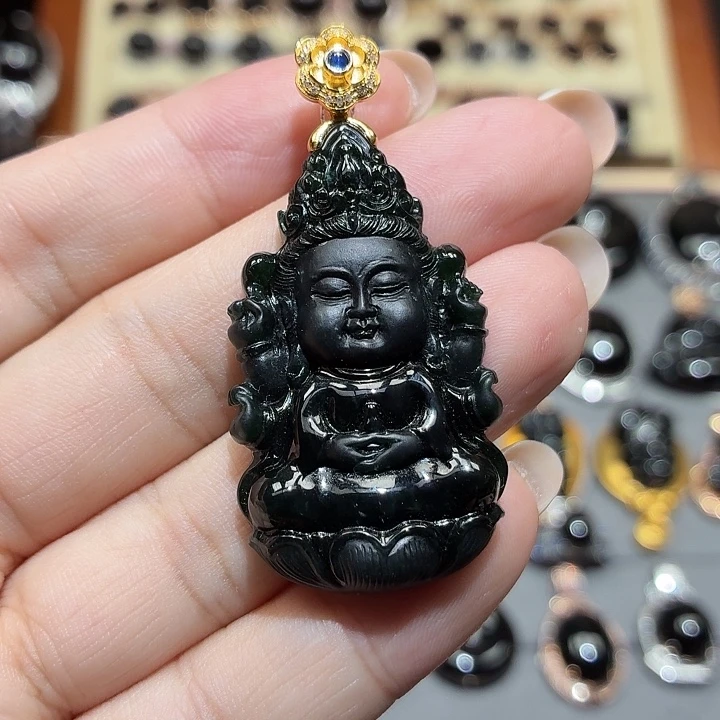 颈饰18K金镶嵌翡翠