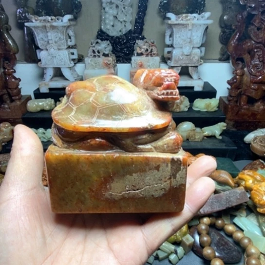 未镶嵌和田玉摆件