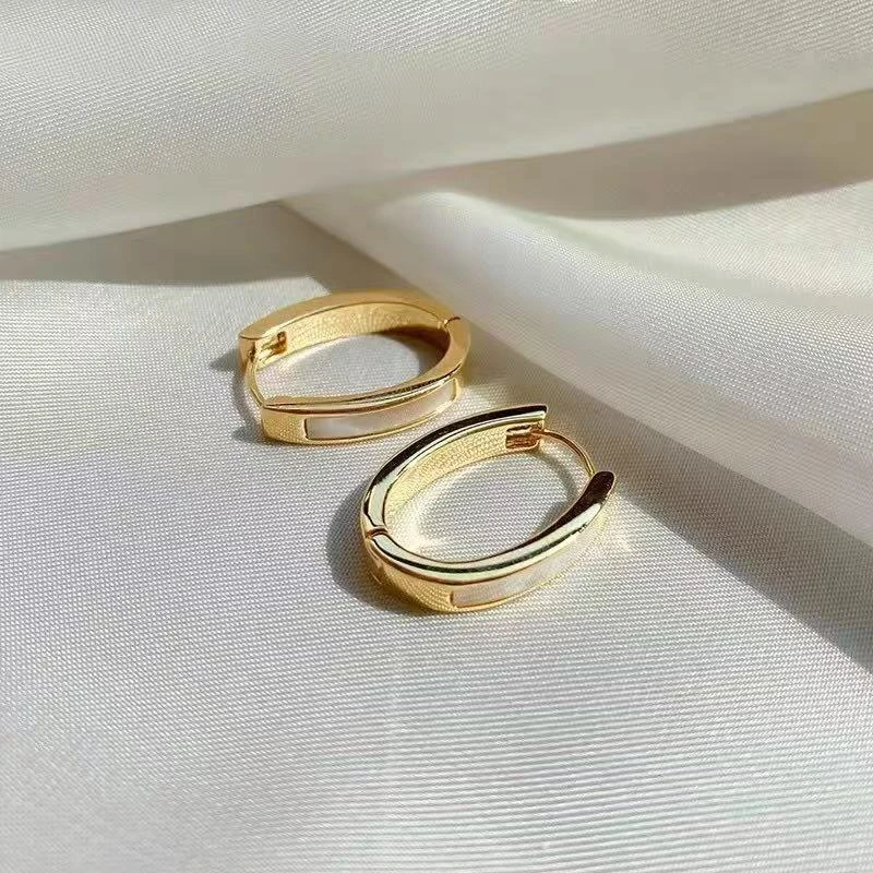 925银耳饰 韩版简约高级感几何白贝耳扣