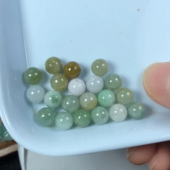 翡翠未镶嵌颈饰缅甸A货，每天下午1点半开播