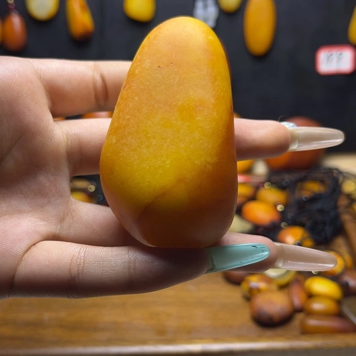 未镶嵌和田玉（糖玉）珠宝半成品