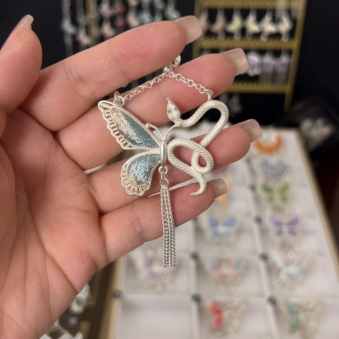 苗绣纯手工吊坠项链