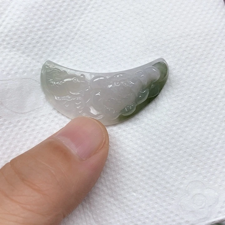 G***U颈饰未镶嵌翡翠天然缅甸翡翠