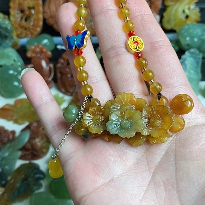 未镶嵌蛇纹石玉颈饰