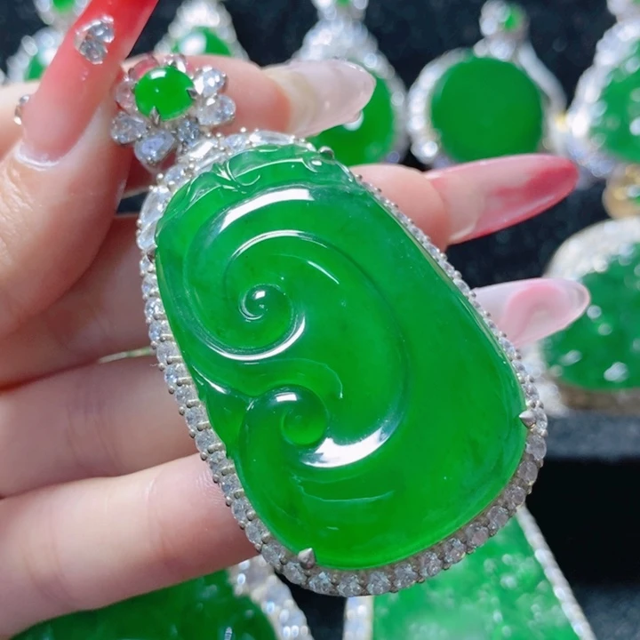 翡翠颈饰银S925镶嵌