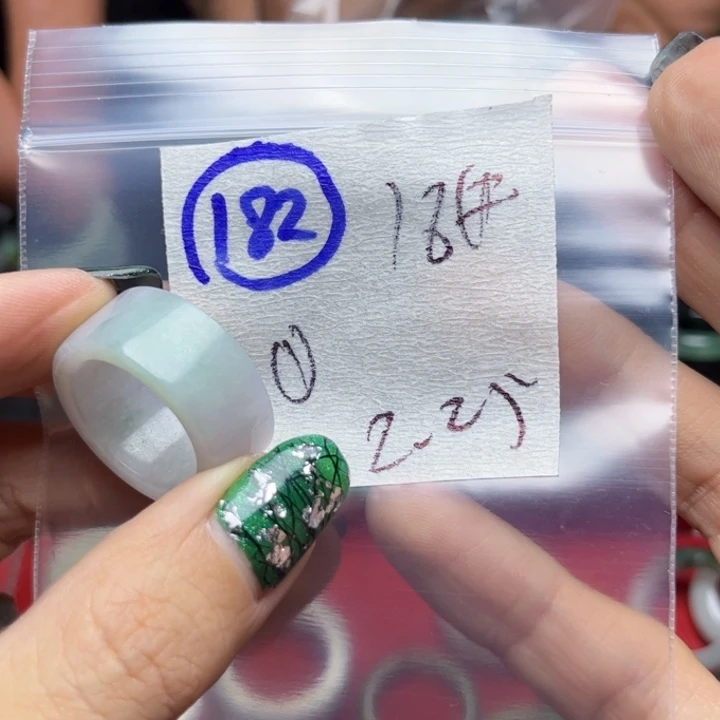 定制翡翠未镶嵌明天