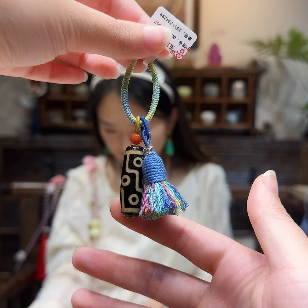 非金属设计款挂件