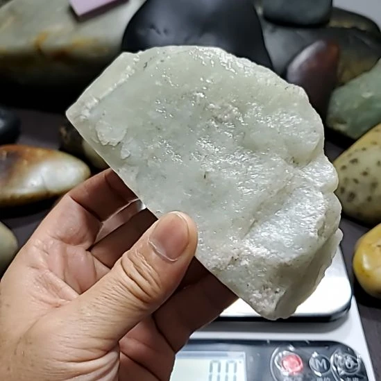 和田玉（糖玉）未镶嵌挂件
