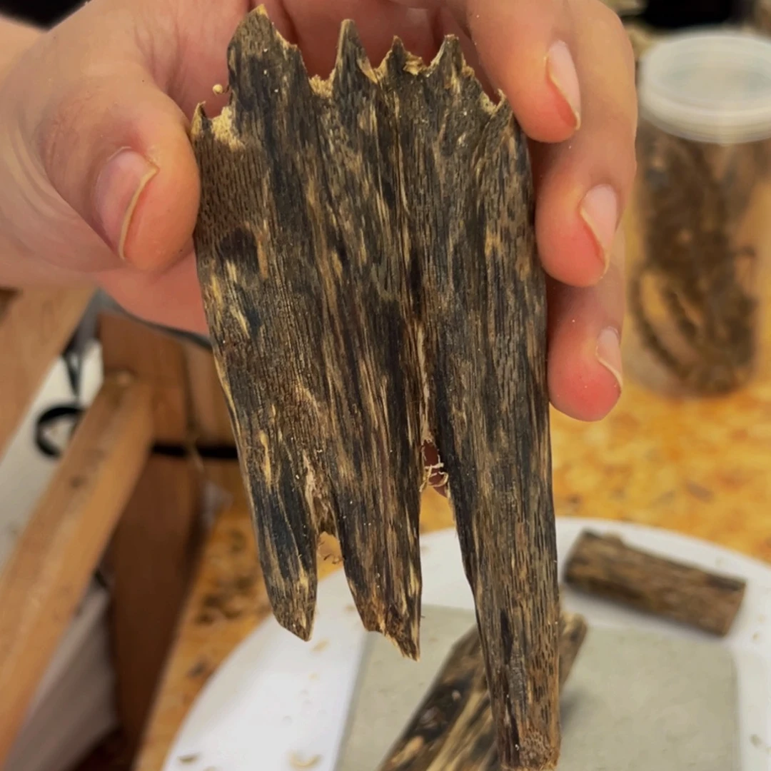 沉香碎屑沉香木沉香