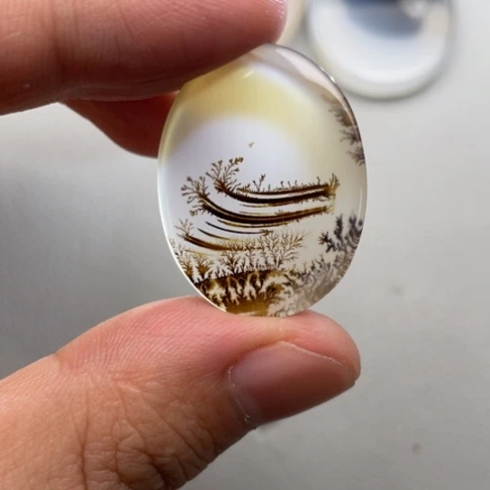 玛瑙/玉髓颈饰未镶嵌萧****藏