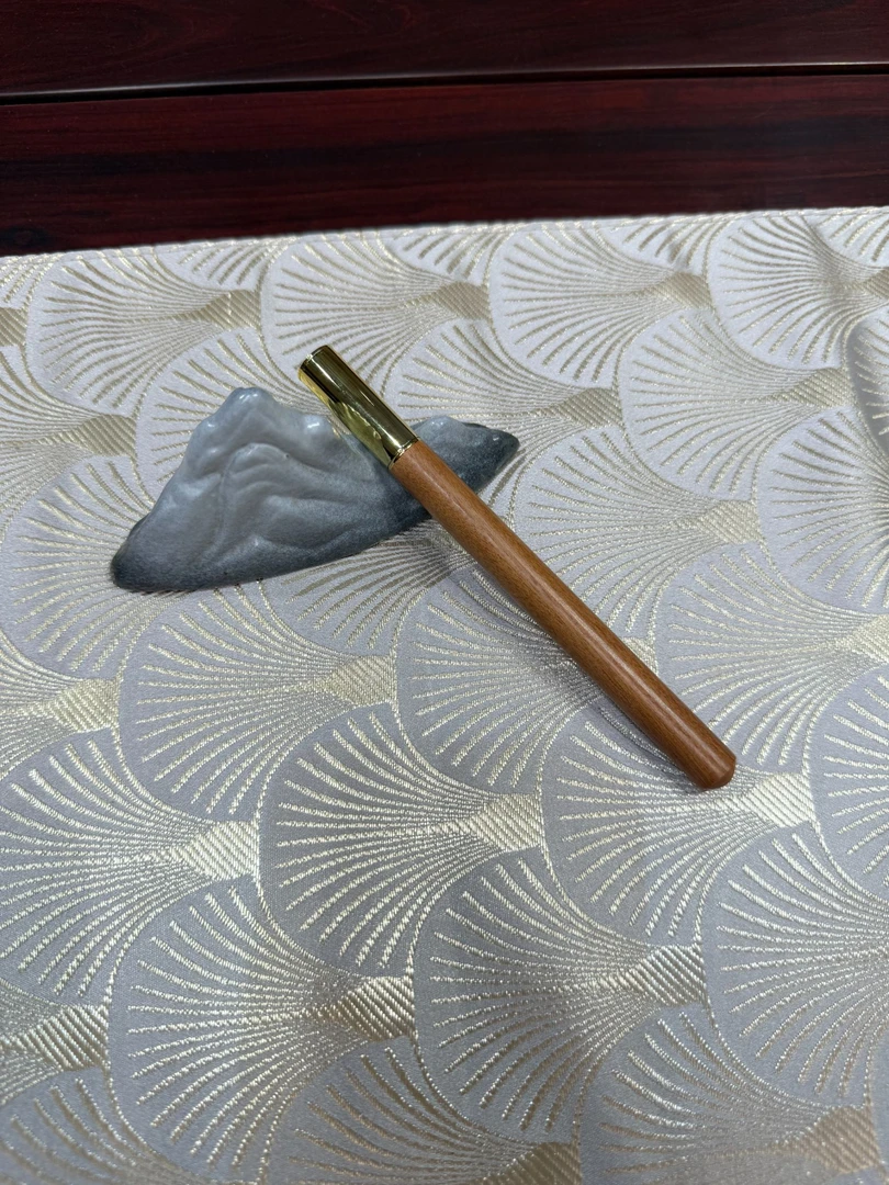 质感小巧便携的花梨木黄铜中性签字笔商务送礼佳品