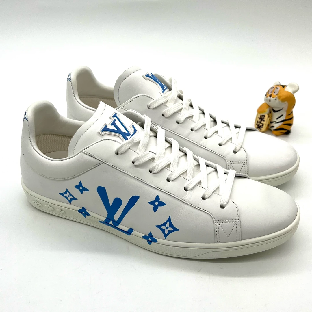 99新 LouisVuitton/路易威登 男士 白色板鞋 蓝色LOGO印花 40.5码