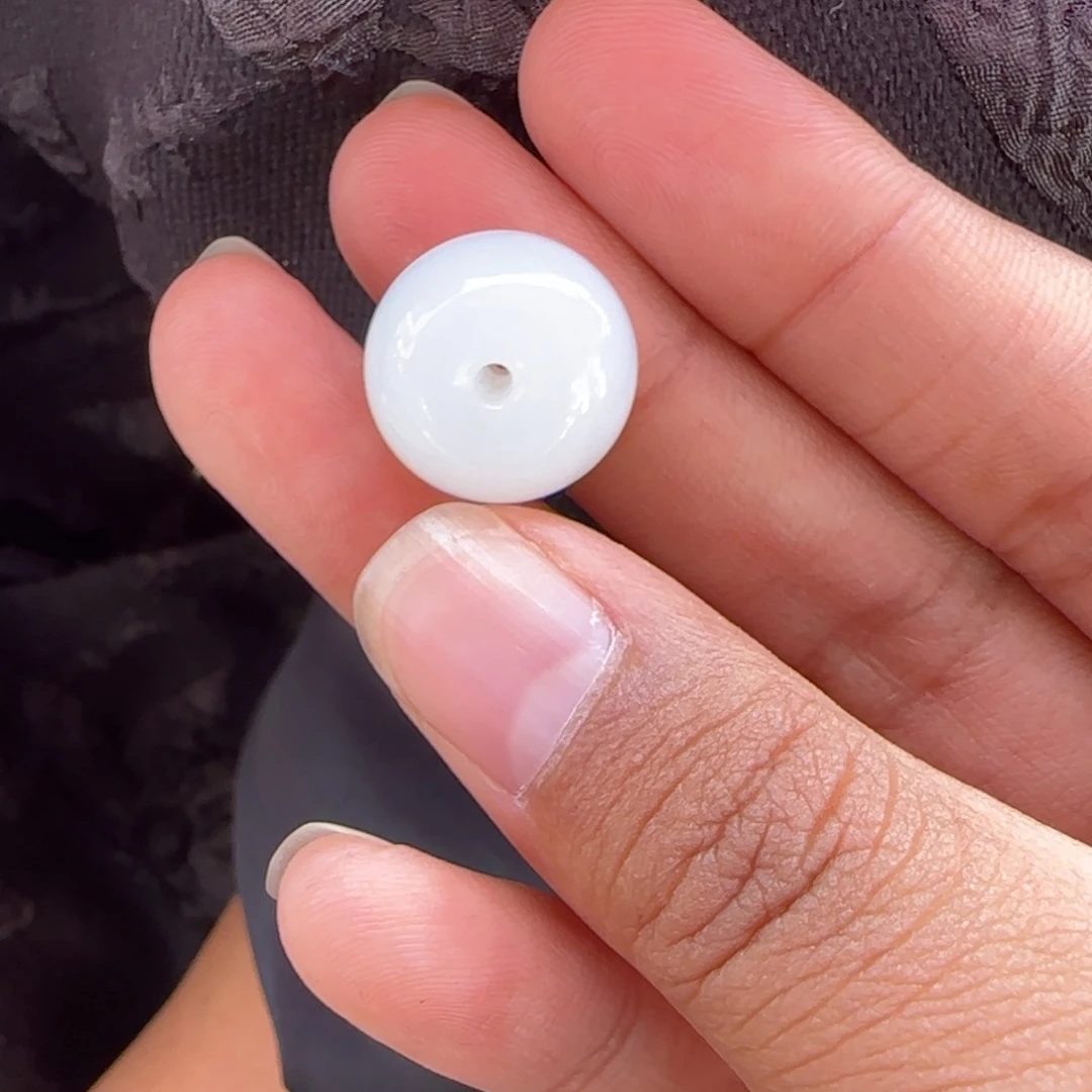 和田玉未镶嵌颈饰J****叶