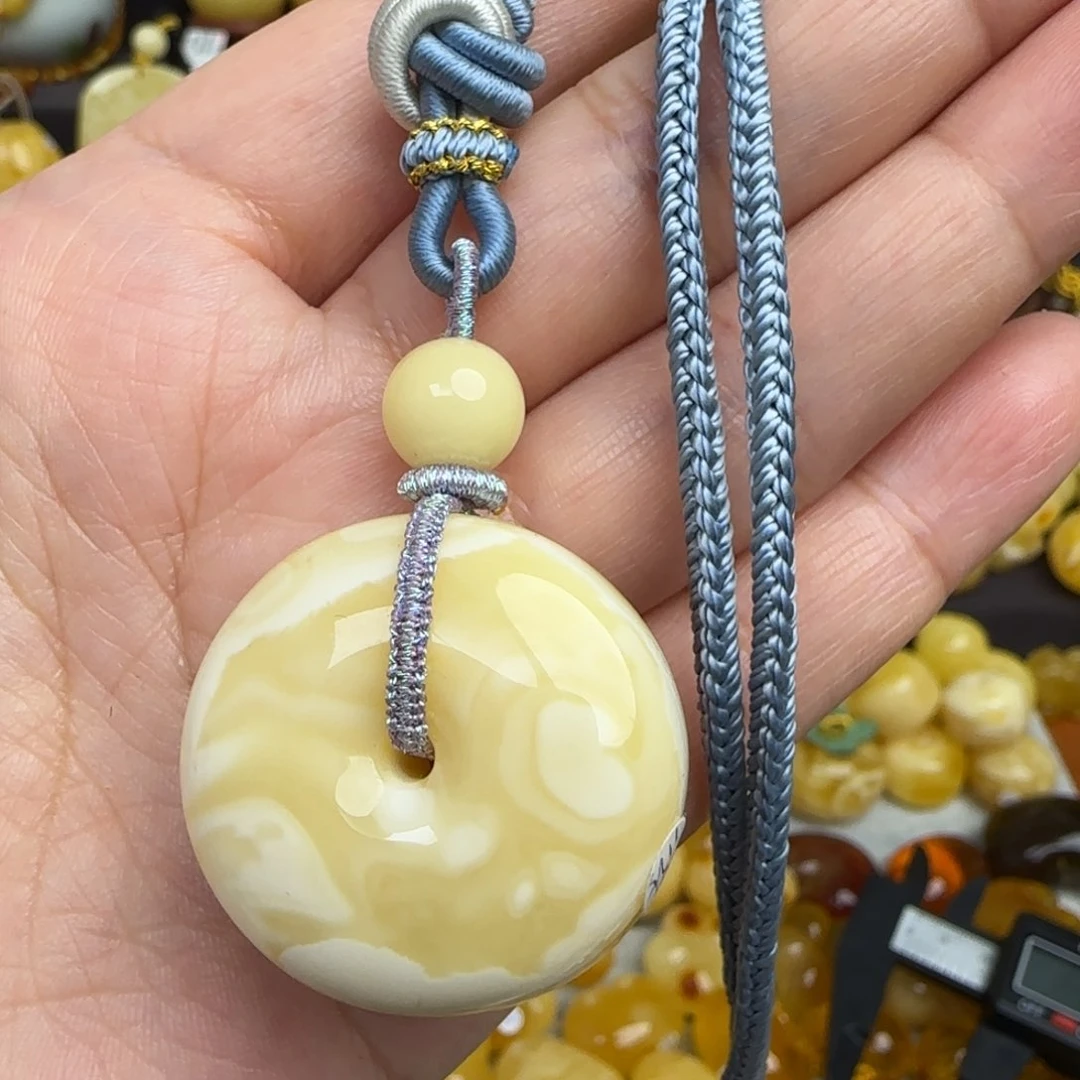 未镶嵌套链琥珀天然俄料瓷白妖花蜜蜡平安扣