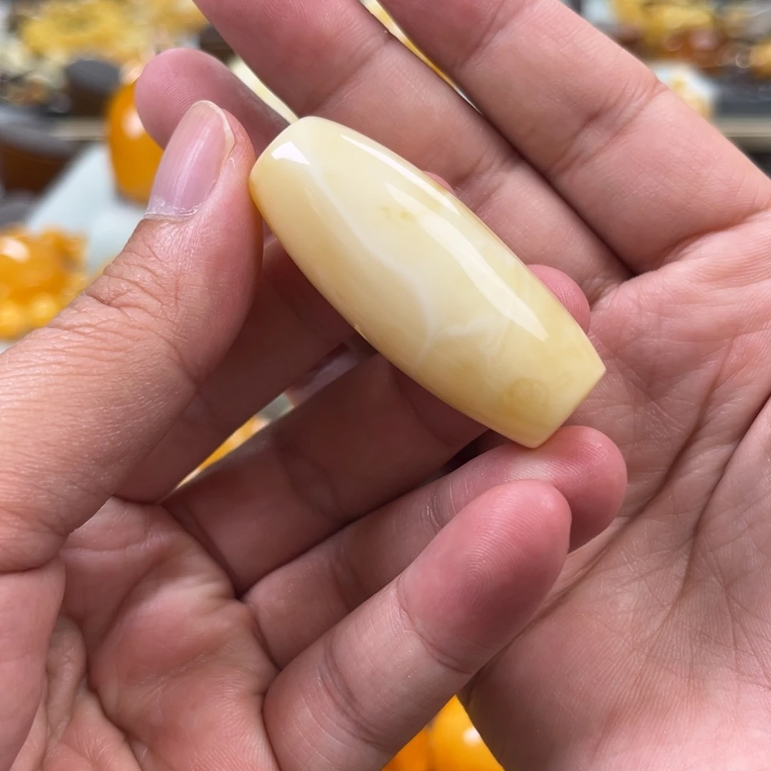 蜜蜡未镶嵌珠宝奇石H***哲