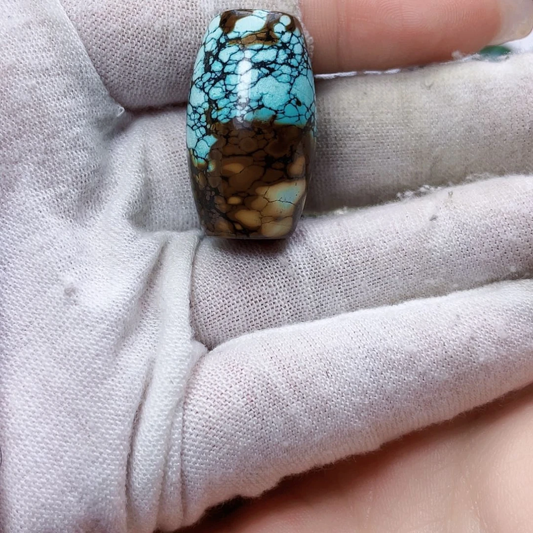 绿松石未镶嵌饰品