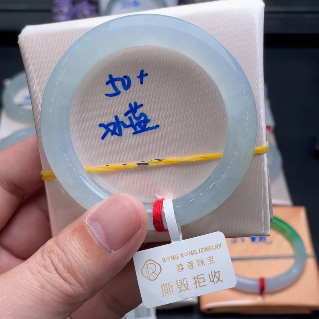 翡翠未镶嵌手镯翡翠手镯38