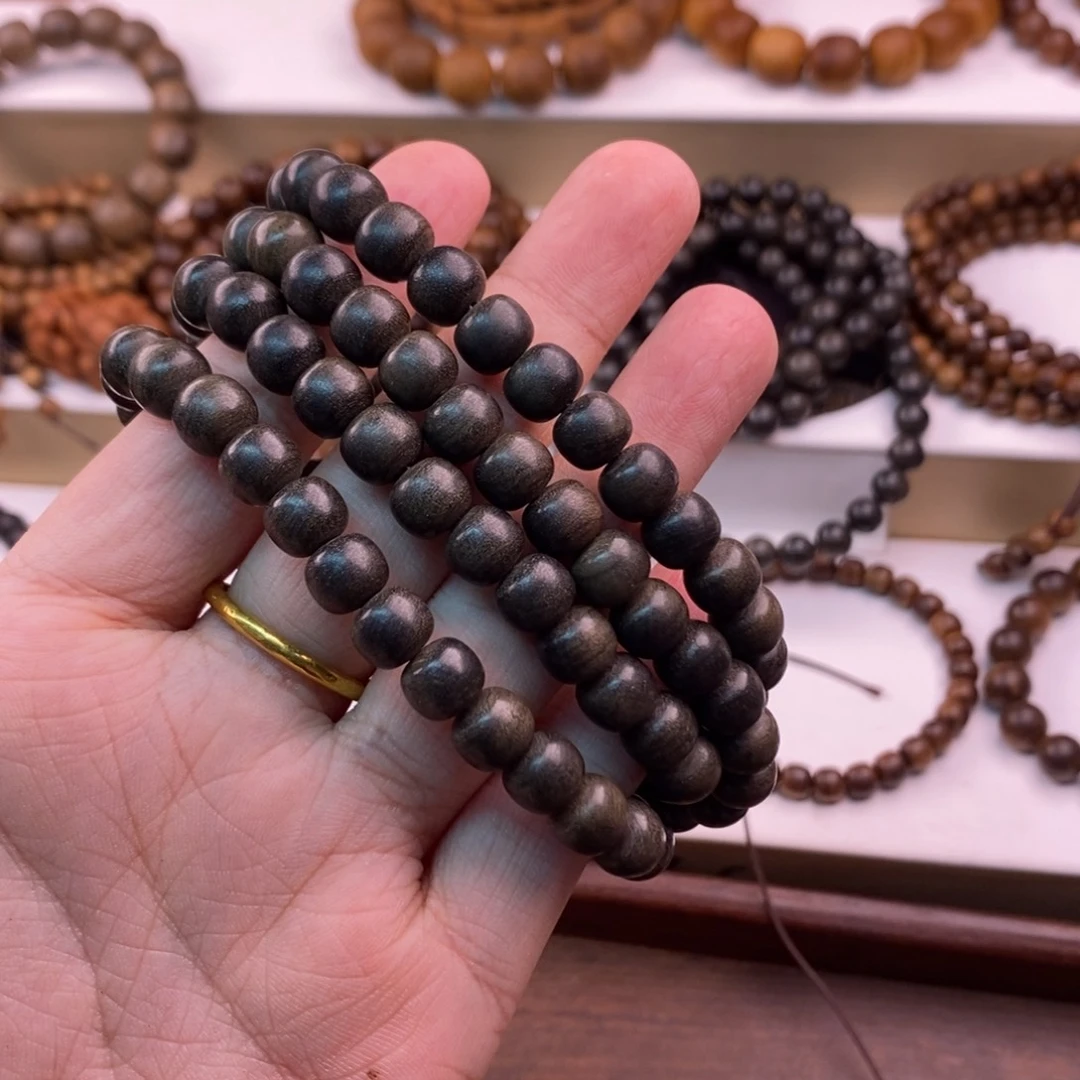 泰***许手串/手链檀香木7.8老型阴沉沉水百年老料奶香正区老山檀