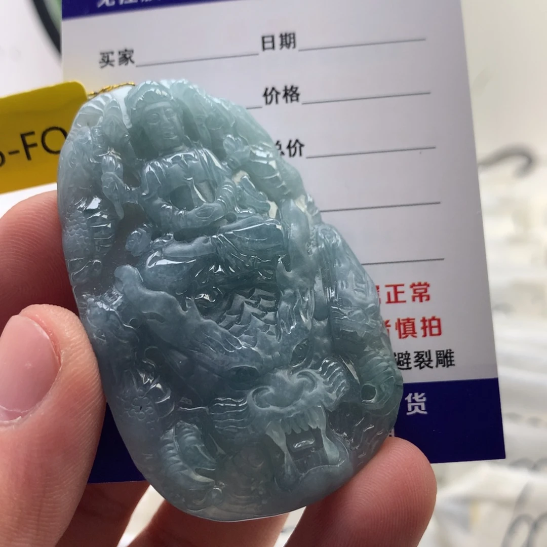 颈饰未镶嵌翡翠千手观音