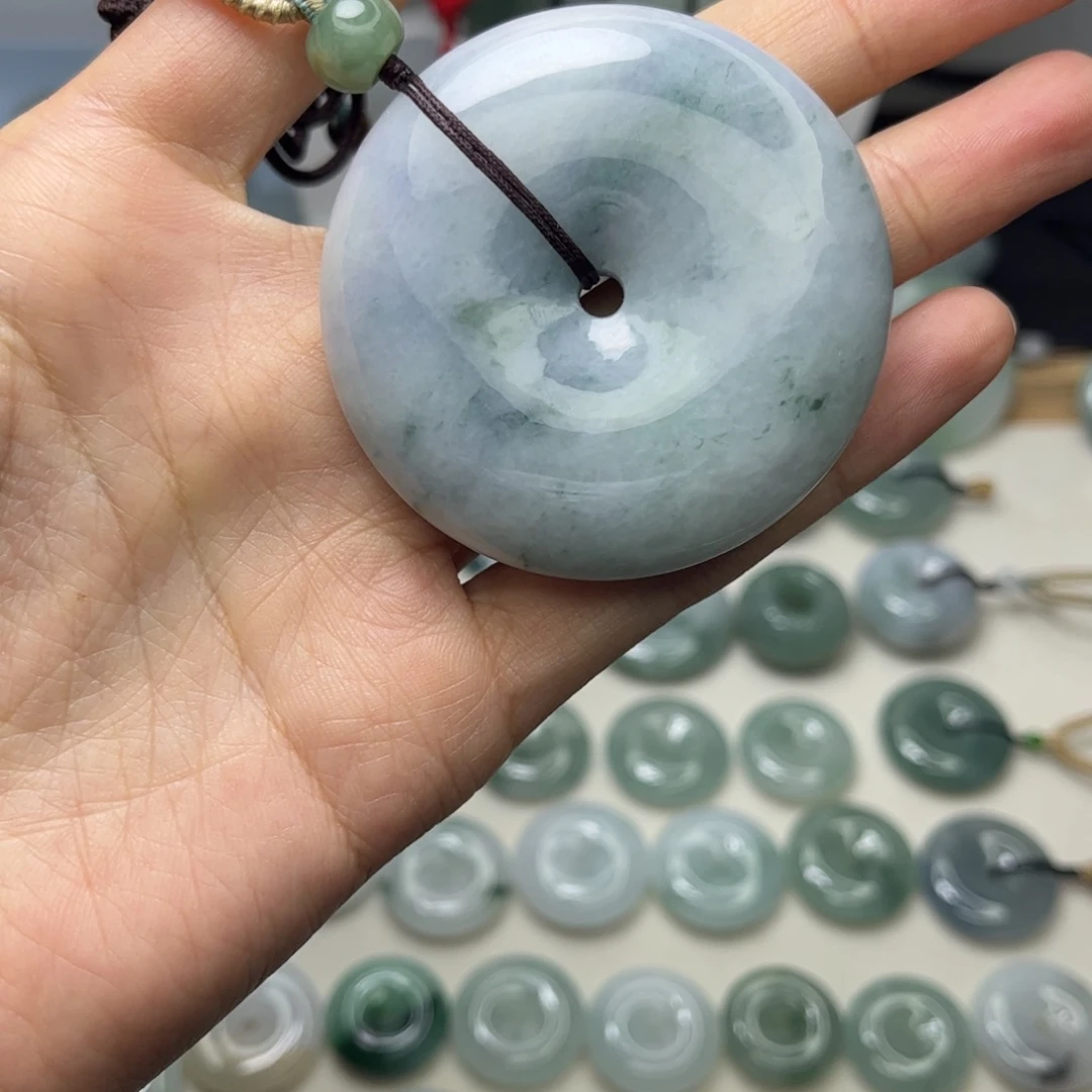 翡翠未镶嵌颈饰天然翡翠Ａ货