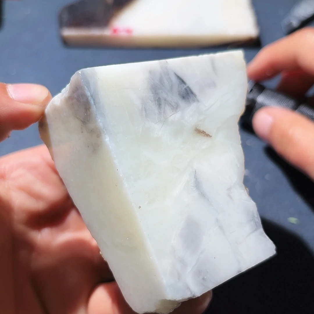 和田玉未镶嵌珠宝奇石