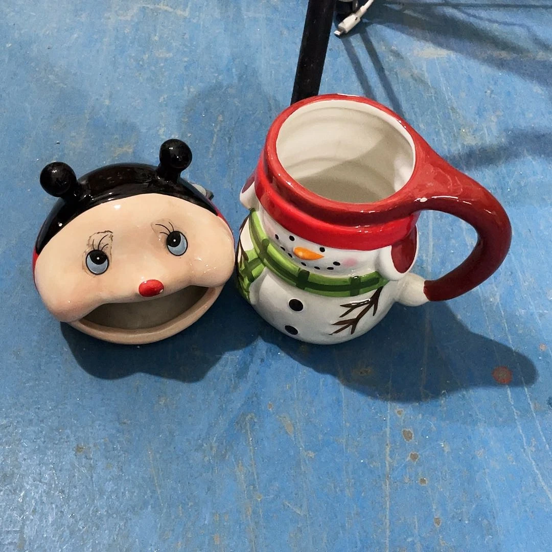 摆件清*  磕碰。封釉。