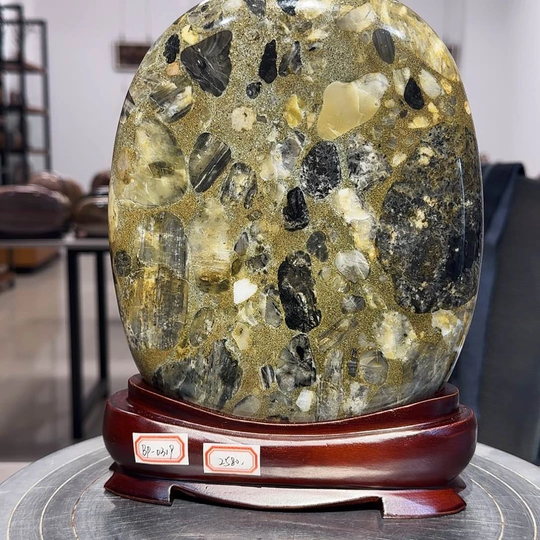 清江玛瑙   18×24×4