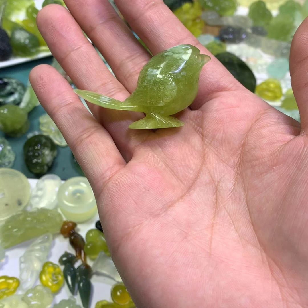 岫玉颈饰未镶嵌T***?鸟