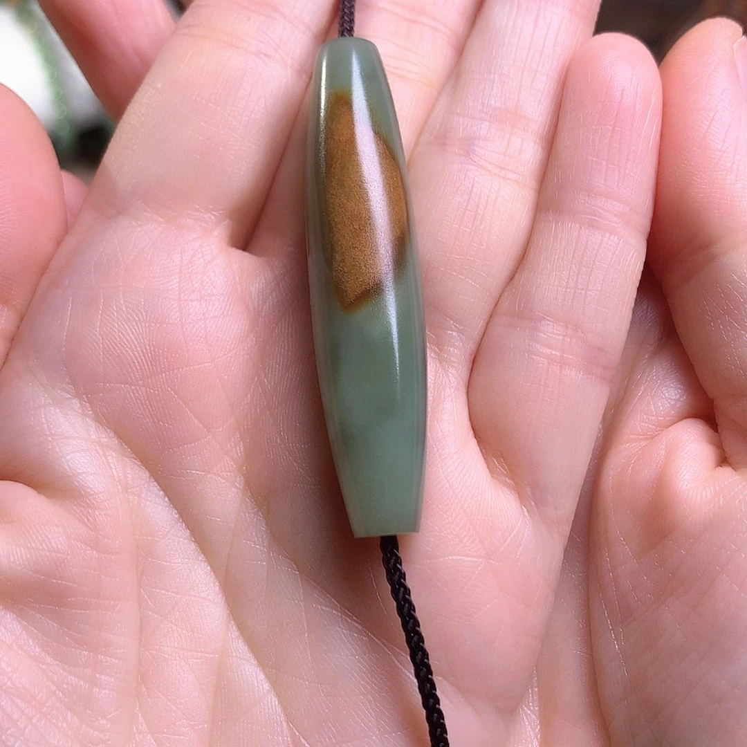 岫岩河磨玉（透闪石质玉）未镶嵌挂件芬**织