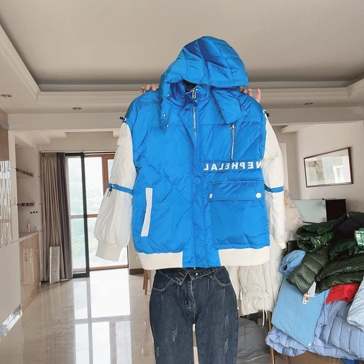 M 穿到130 蓝白羽绒服