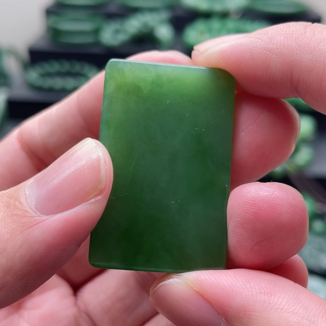 和田玉（碧玉）未镶嵌颈饰