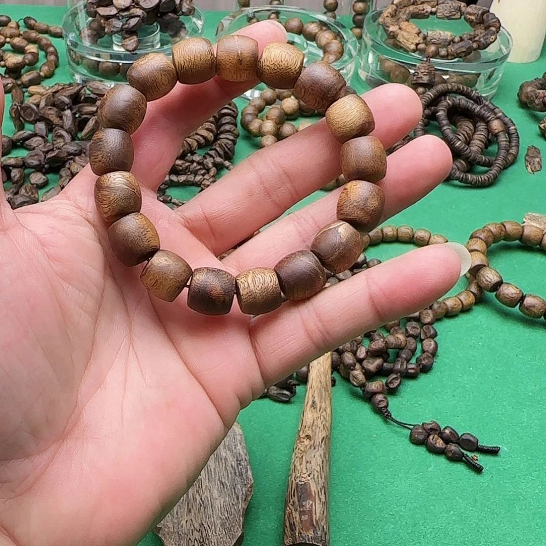 沉香手串徽****6海南白棋