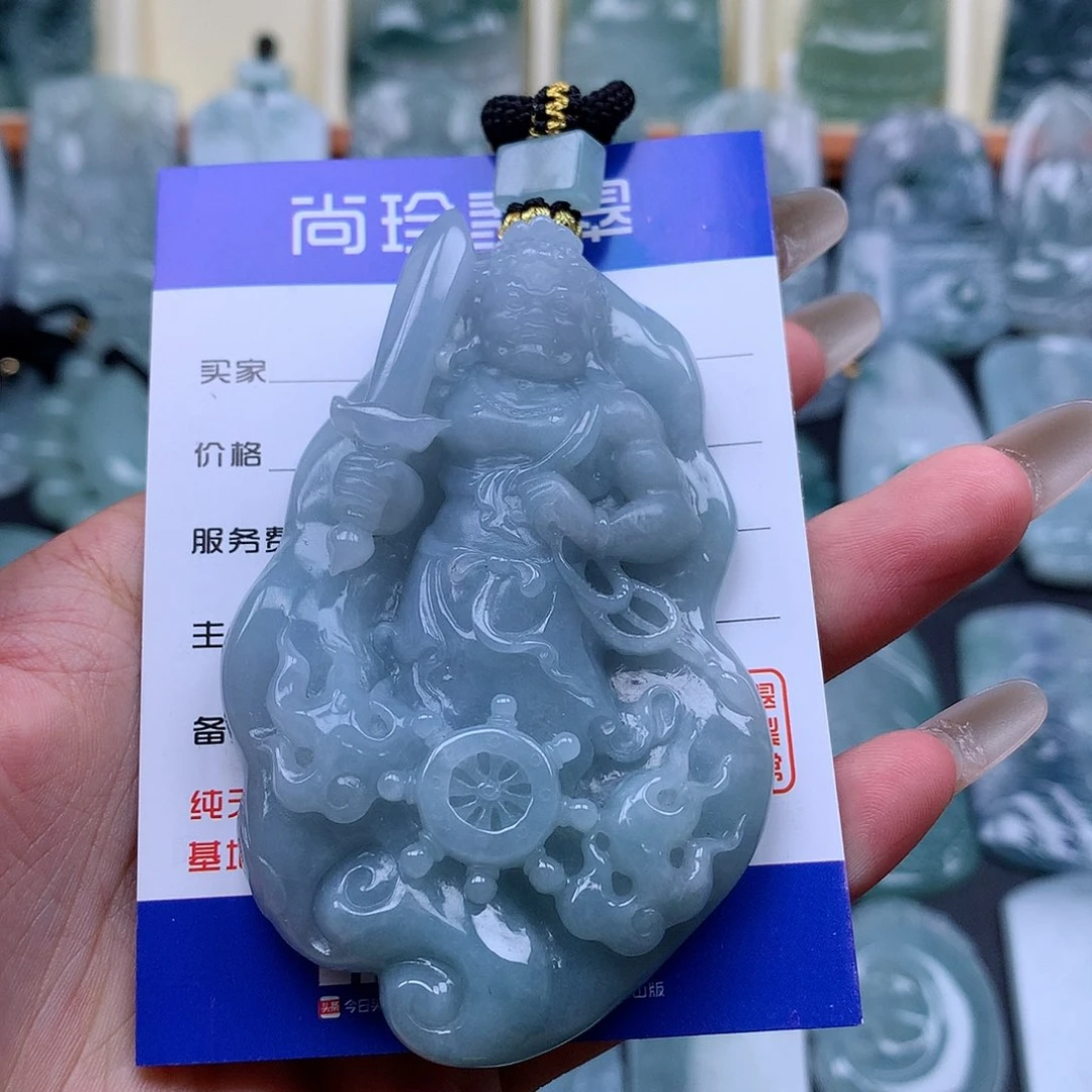 颈饰未镶嵌翡翠不动明王