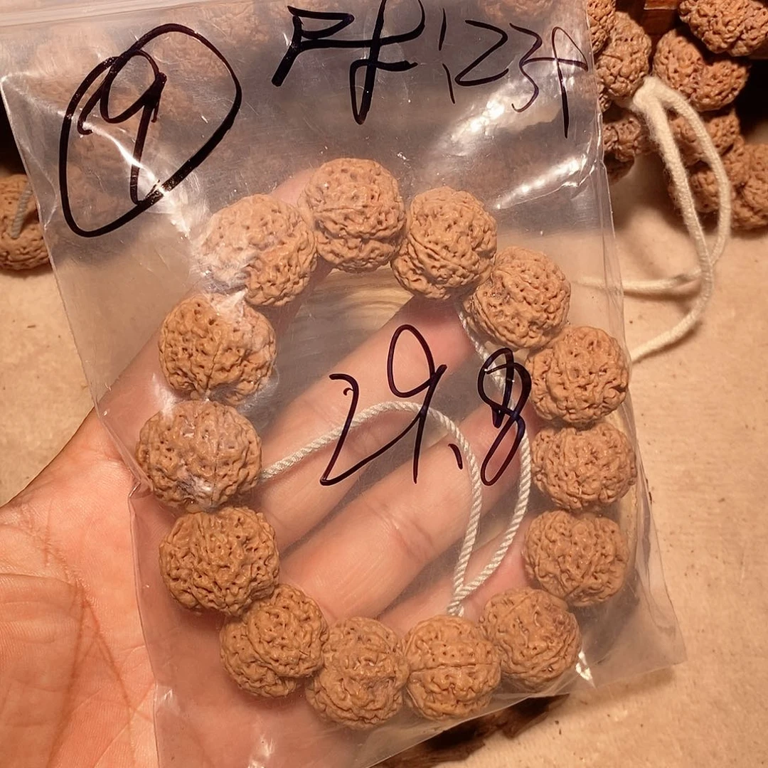 手串金刚菩提9。