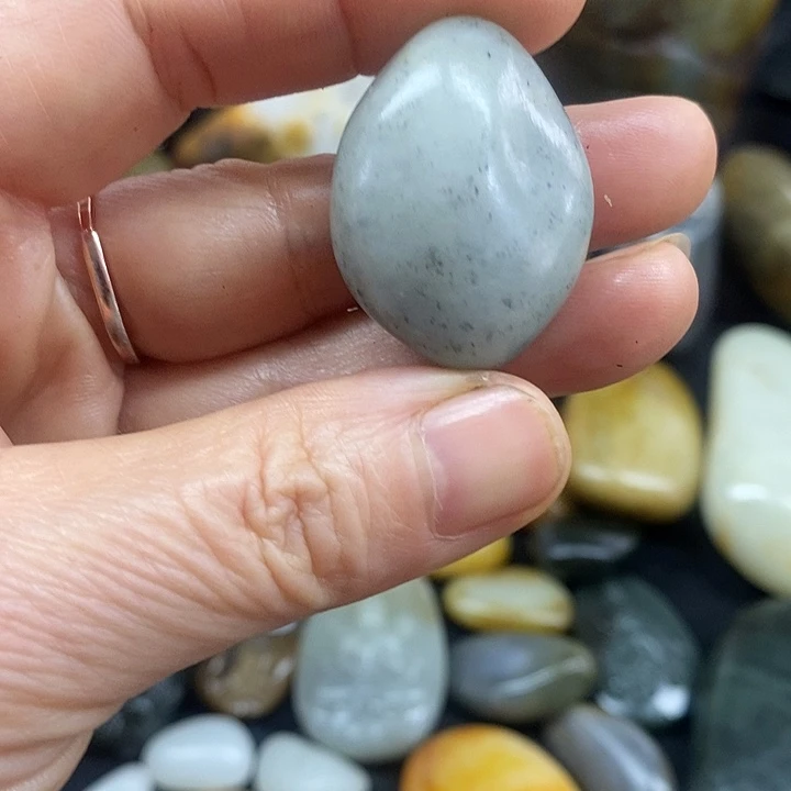 玉***铭和田玉（糖玉）未镶嵌挂件