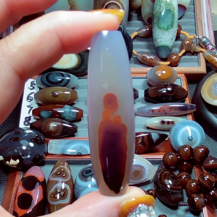 这***好未镶嵌玛瑙/玉髓珠宝奇石