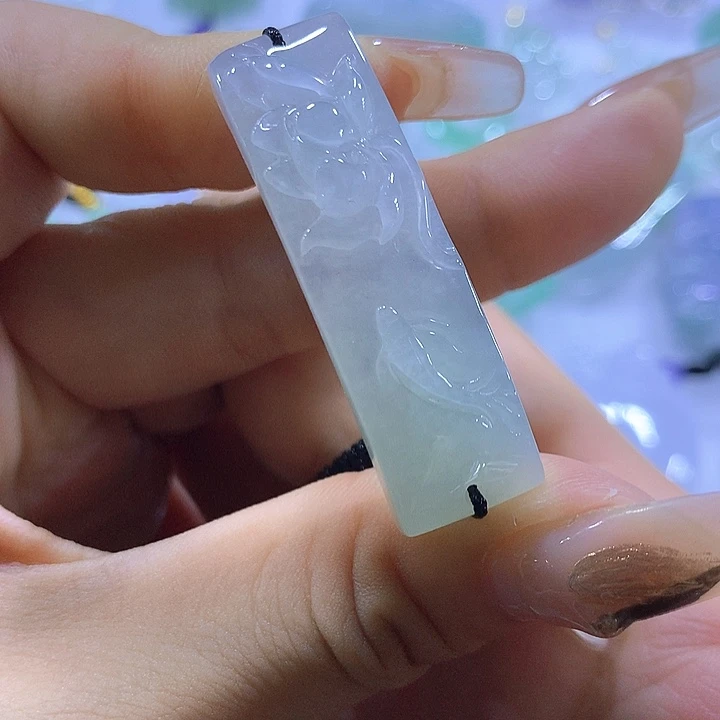 颈饰未镶嵌翡翠天然翡翠A货吊坠