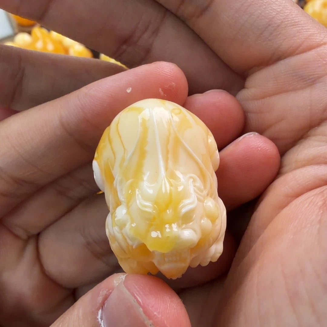 琥珀未镶嵌珠宝奇石10g