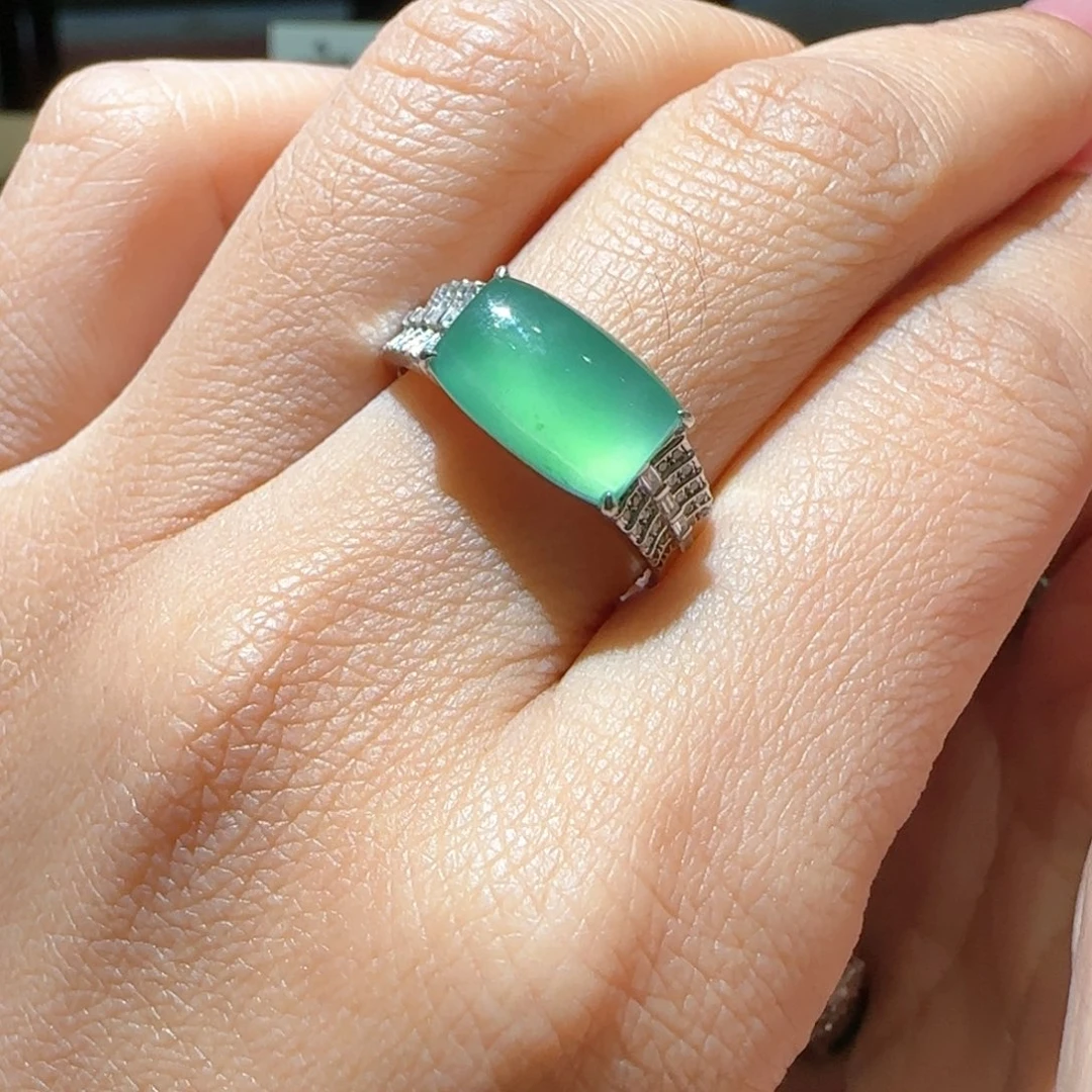 【闪购商品】翡翠戒指18K金镶嵌缅甸