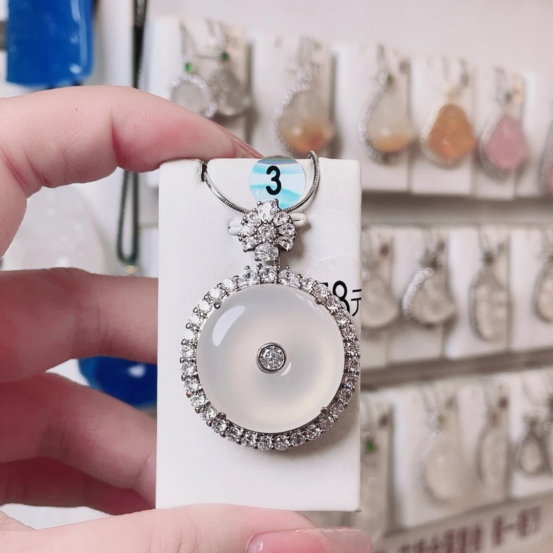 玛瑙/玉髓未镶嵌颈饰